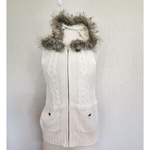 Jones New York Cream Cable Knit Vest w/Faux Fur Hood Size M